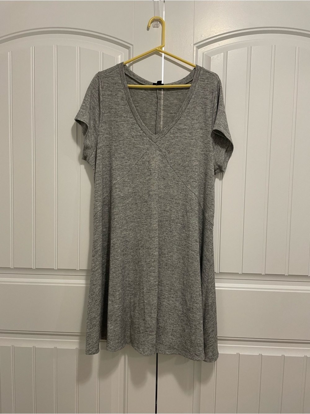 torrid Gray V-Neck Short Sleeve Tunic Dress